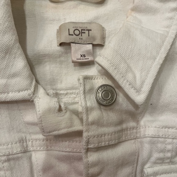 LOFT Women’s White Jean Jacket 3/4 Sleeves Size: X Small - Picture 3 of 3
